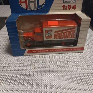 American Highway Legends Scale 1:64 Wheaties Die Cast peterbuilt truck
